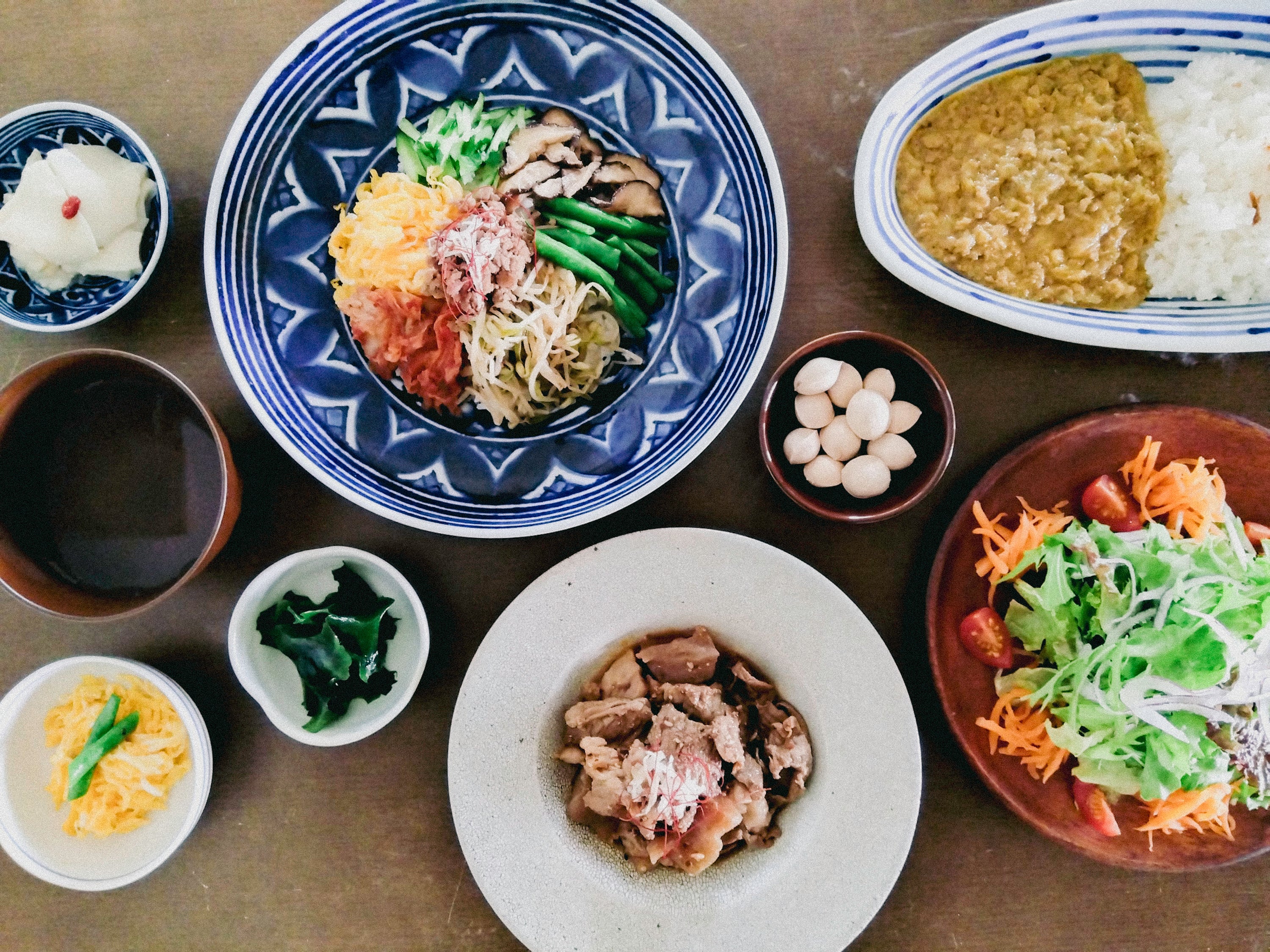 西表島東部にオープン!無国籍料理の食堂