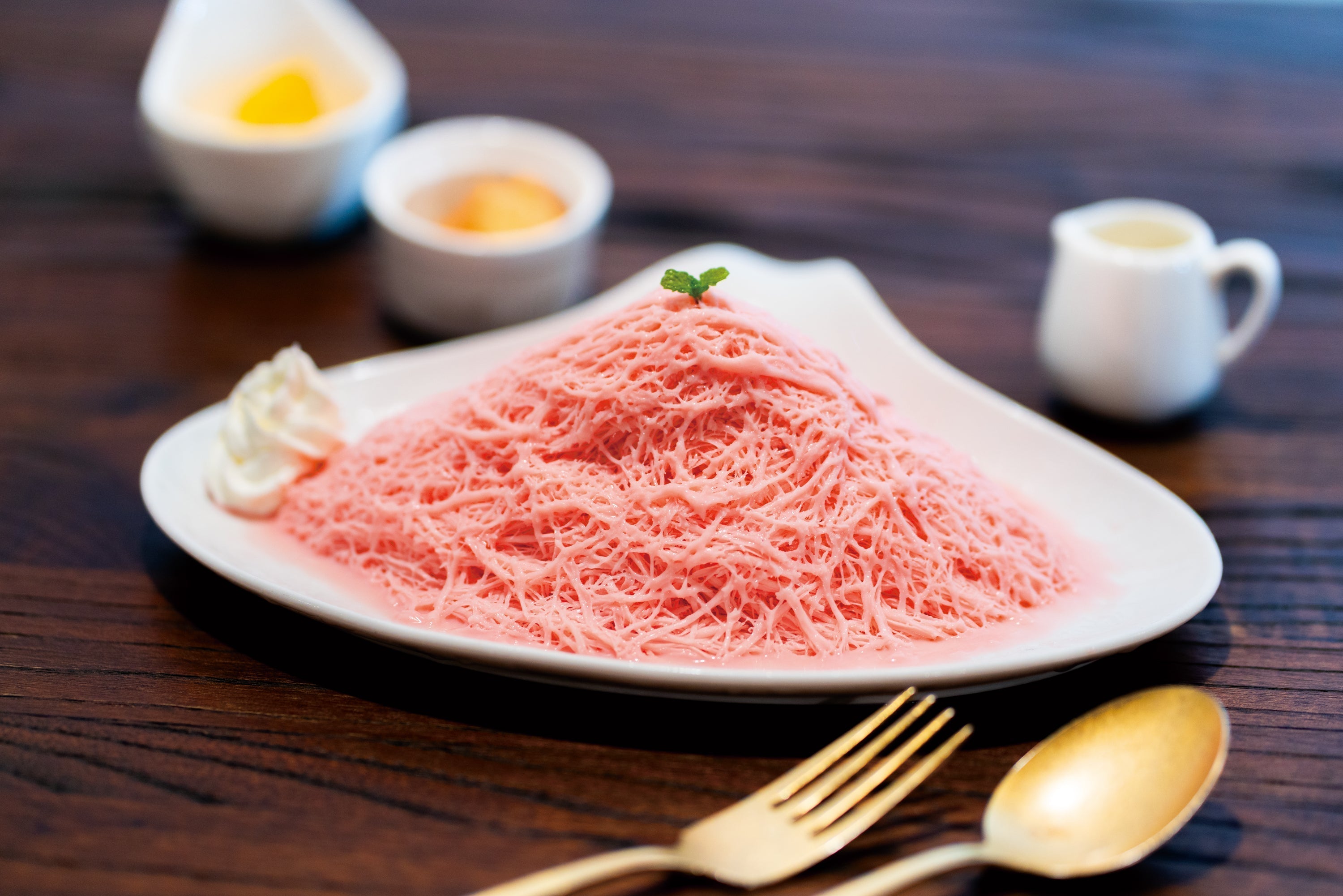 新感覚スイーツ「糸ごおり」で味わう、島の恵み