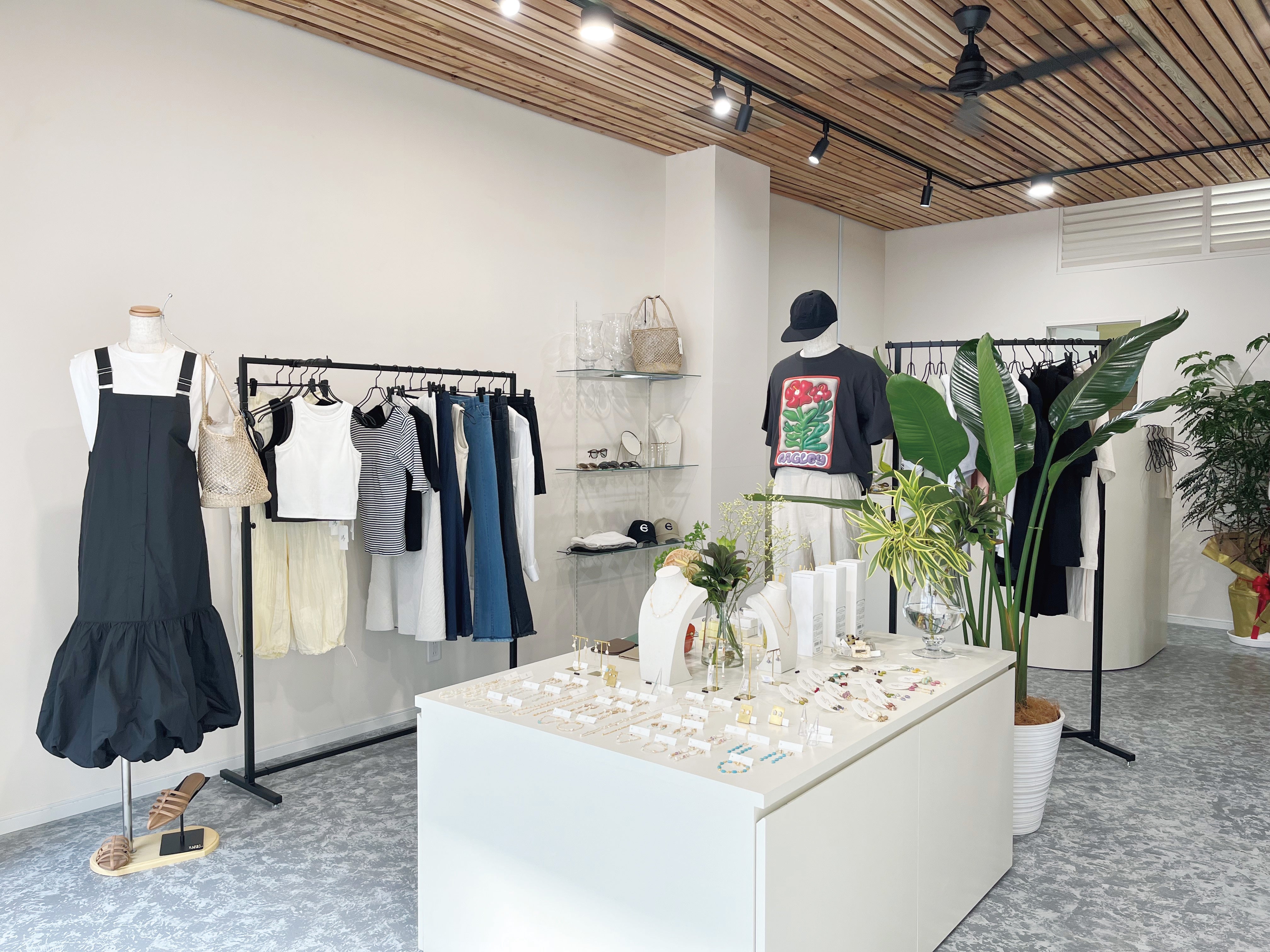 ゆいロード沿いにアパレルショップがOPEN!