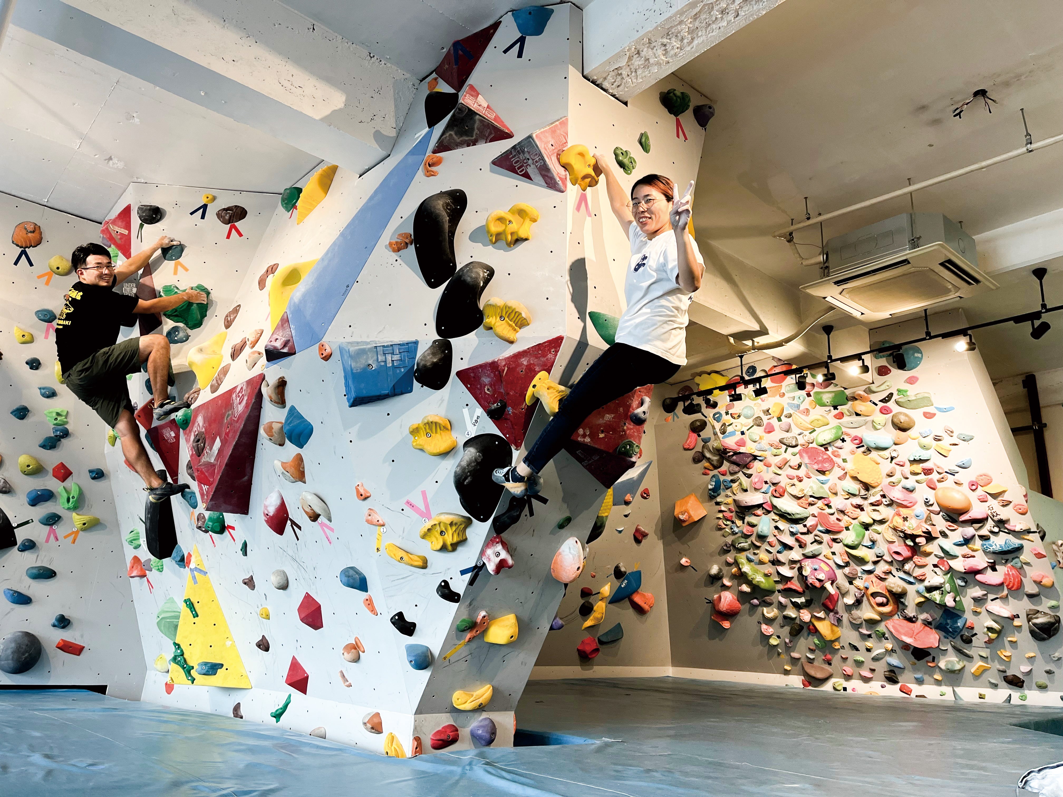 楽しく登るだけで筋トレに! 石垣唯一のボルダリング施設