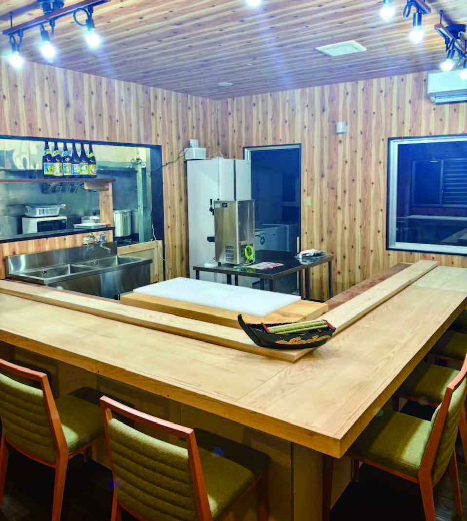島寿司と揚げたて串カツを存分に味わう