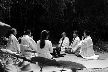 入裡輝夫的寫真集《愛爾蘭島的思考：竹富島的儀式（Tedun Nu Kizaru）》